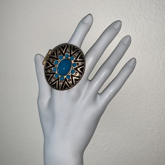 🖤BLACK FRIDAY SALE🖤 HOUSE of HARLOW gold blue locket statement ring 5 6 - Picture 4 of 6